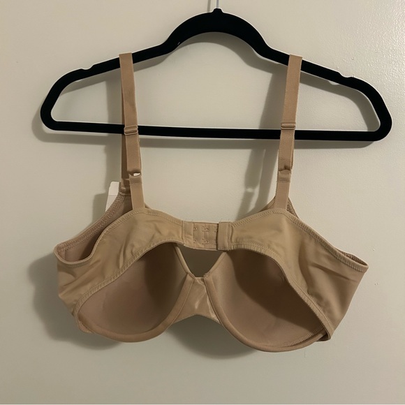 Hanes Tan Nude Underwire Bra - Picture 3 of 4